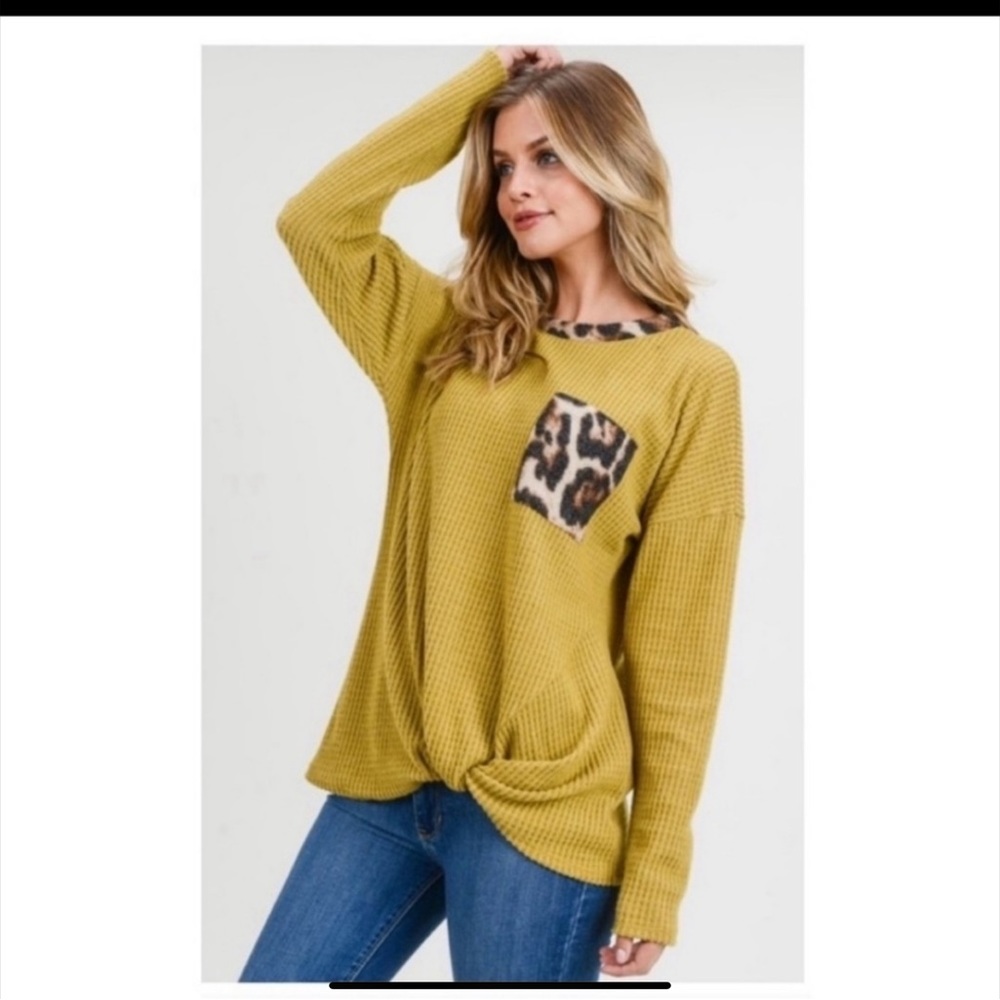 WAFFLE TOP W/LEOPARD POCKET
